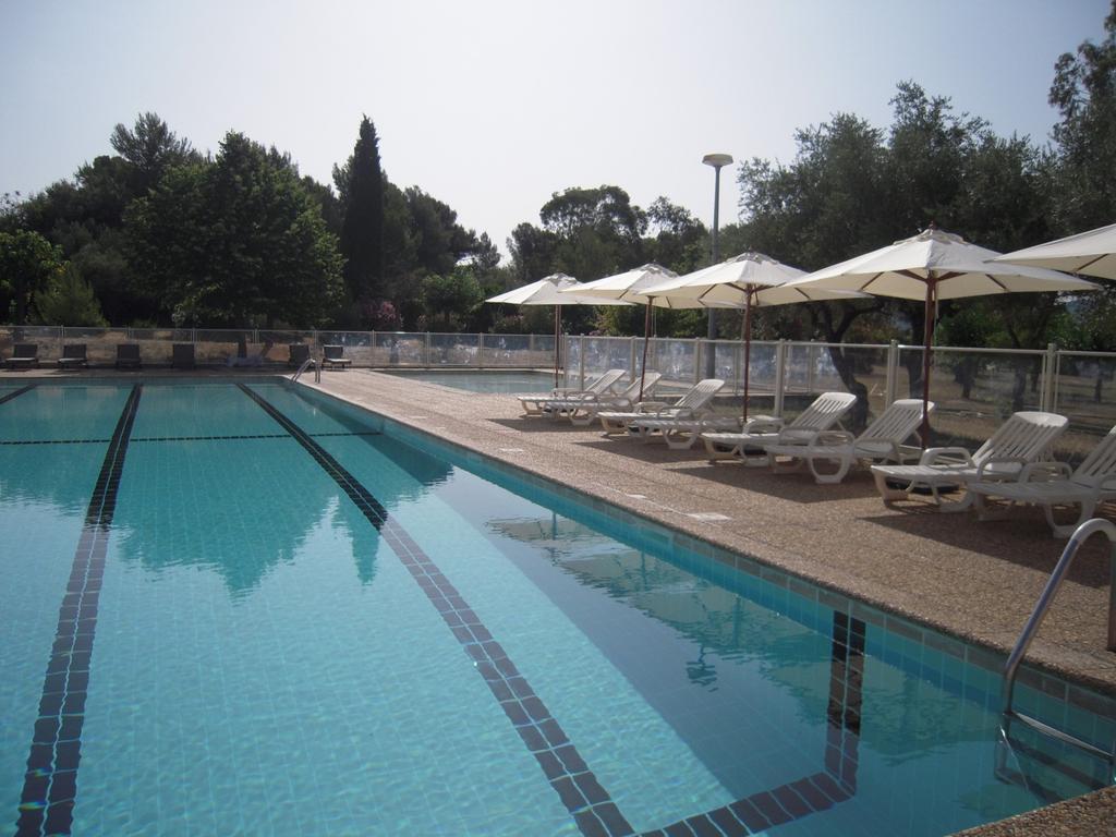 Le Domaine Des Oliviers Apartamento Saint-Cyr-sur-Mer Exterior foto
